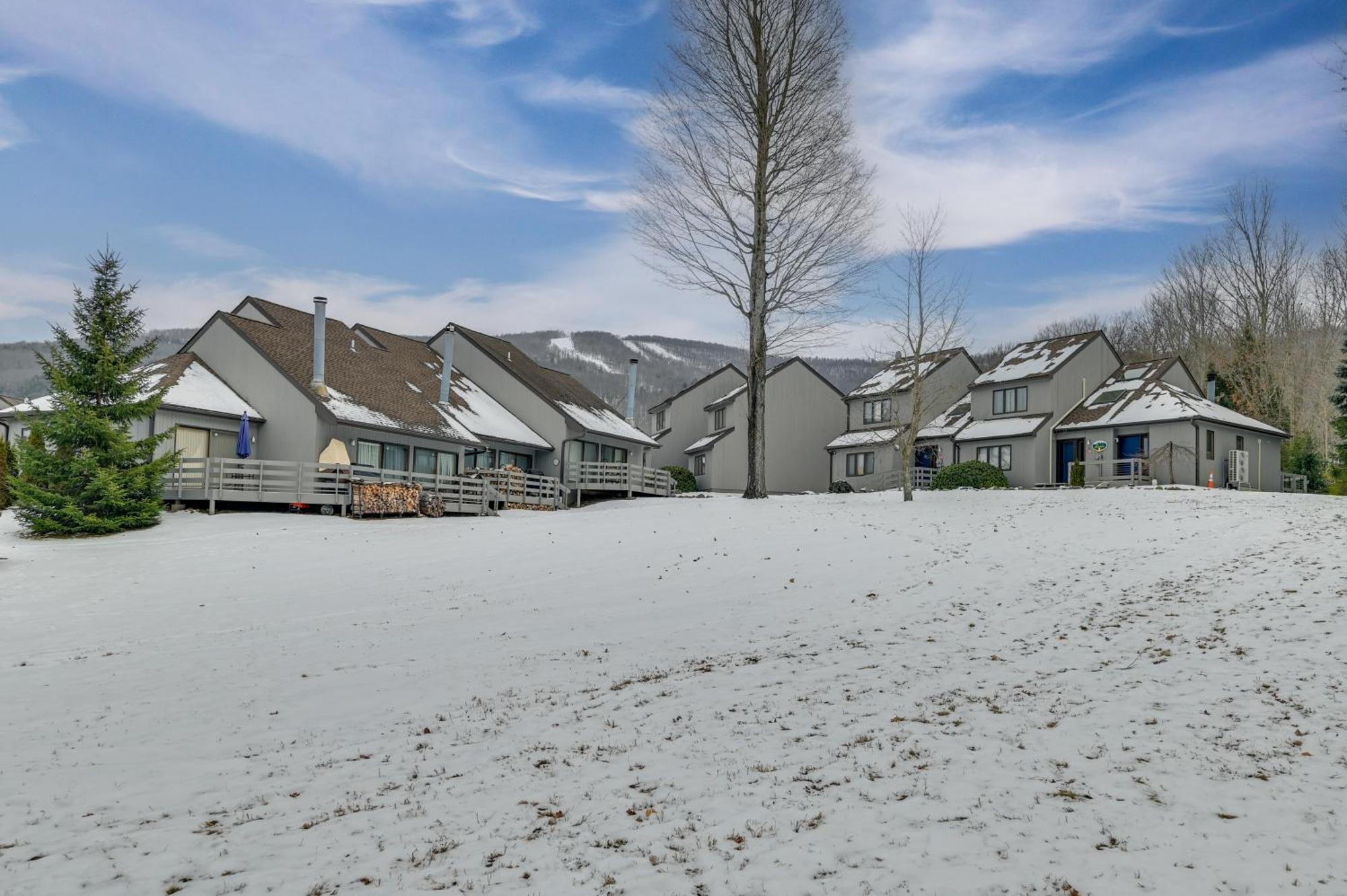 Walk To Ski Lift Family-Friendly Windham Townhome Bagian luar foto